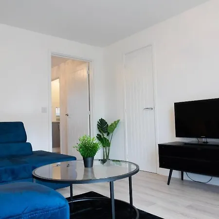 Stylish House With Private Parking Villa Glasgow Exterior photo